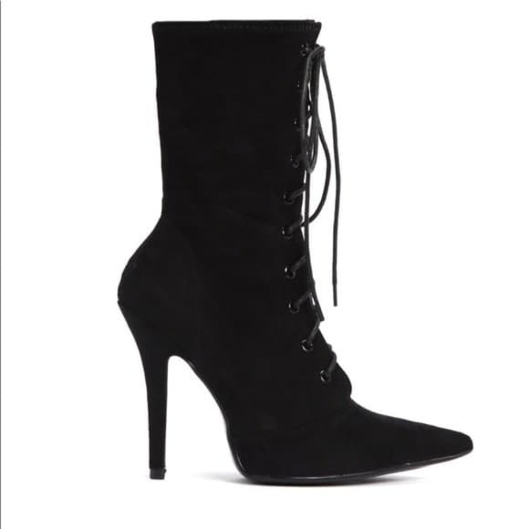Fashion Nova Shoes - Fashion Nova 😍😍😍😍 Black Tried Bootie